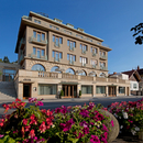 The main building of the hotel Alexandria